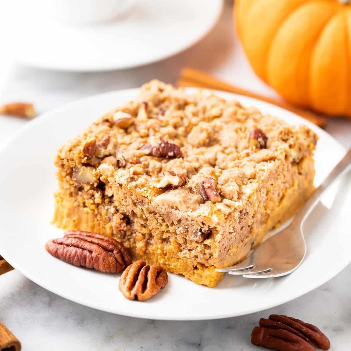 Bethany's Pumpkin Crunch Cake