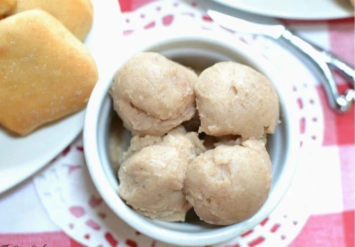 Eliza's Copycat Texas Roadhouse Butter