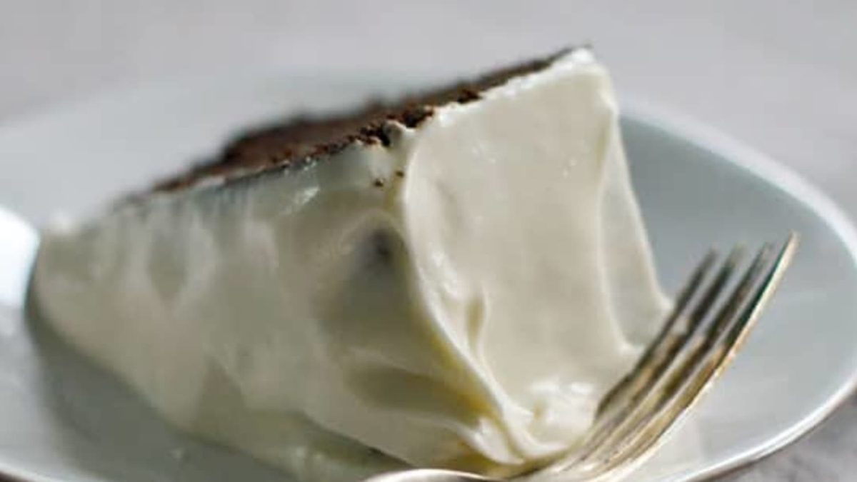Extra-Creamy Cooked Cream Cheese Icing